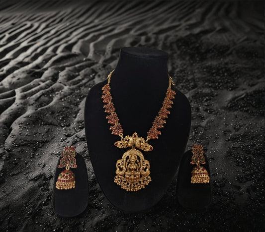 Red stone temple necklace