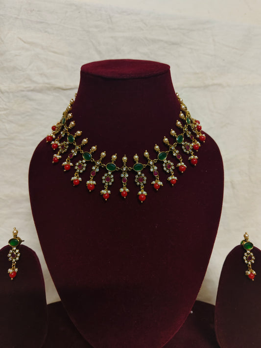 Cute simple stone necklace