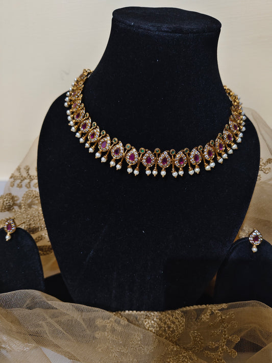 Mini mango necklace