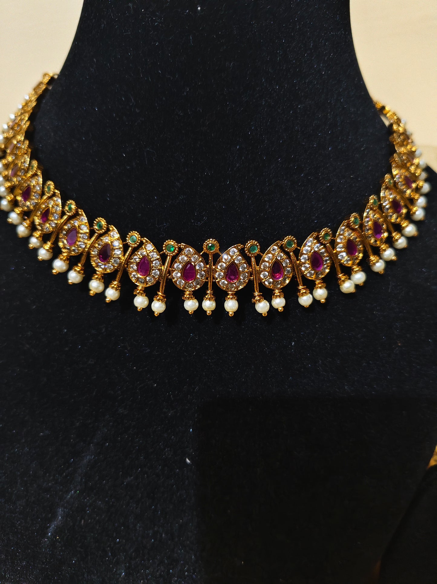 Mini mango necklace